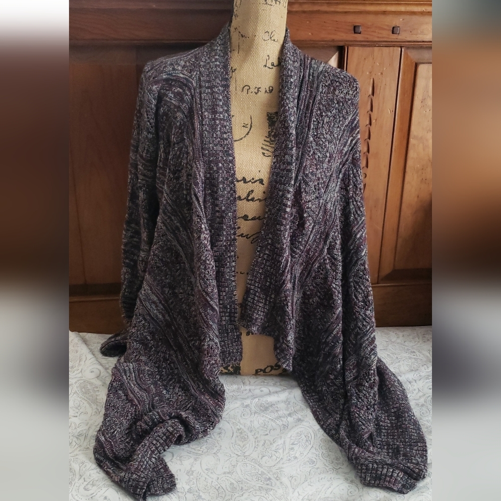 American Eagle cardigan‎ sweater